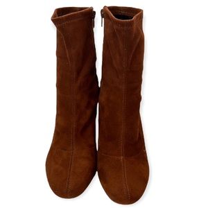 Wild Diva chestnut boots size 8 1/2